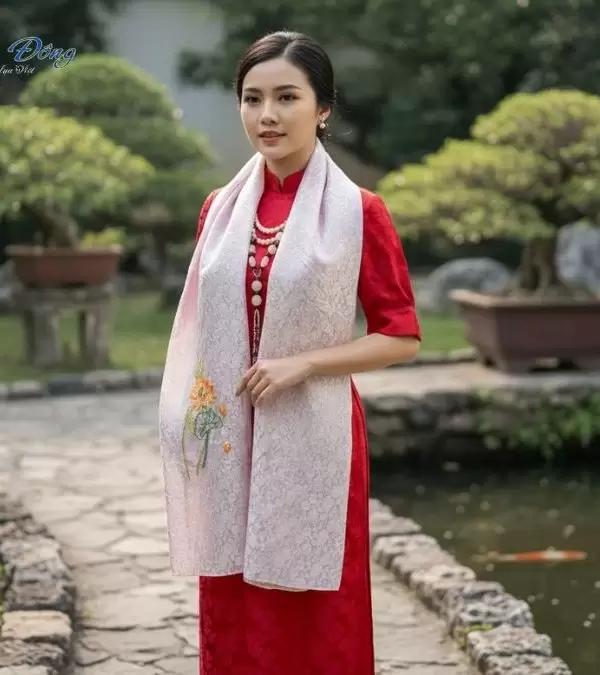 Khăn lụa tơ tằm dài họa tiết hồng nhí tím hoa cà