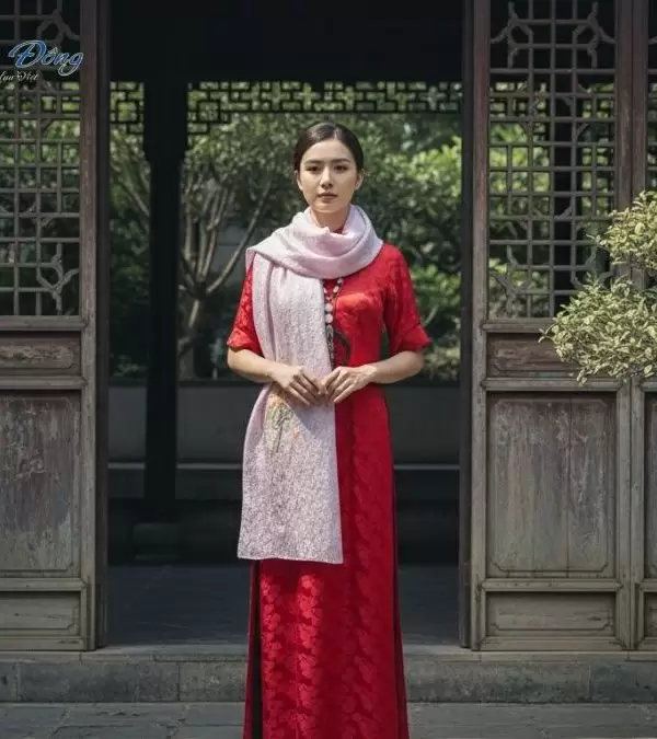 Khăn lụa tơ tằm dài họa tiết hồng nhí tím hoa cà