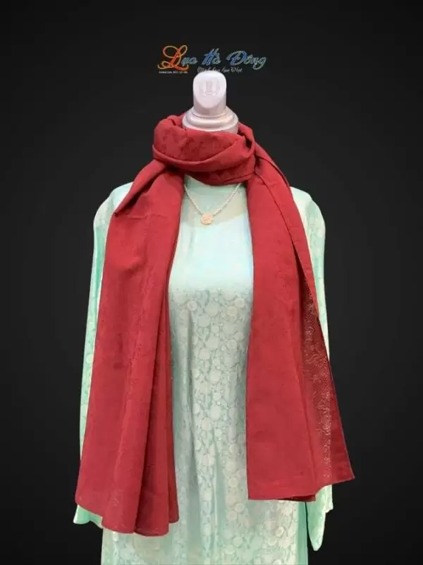 Alternative view of Khăn lụa vân cổ đỏ bầm Hà Đông 75x175cm KLNL75175/1