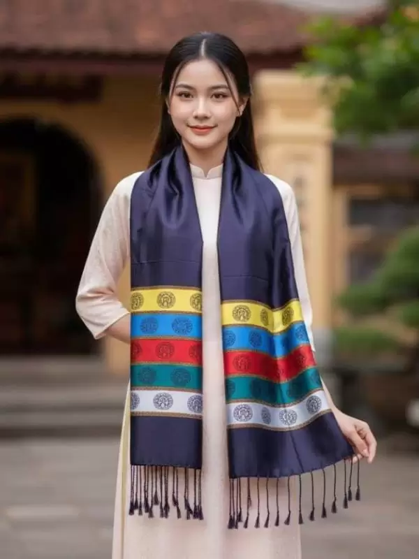 Khăn lụa họa tiết