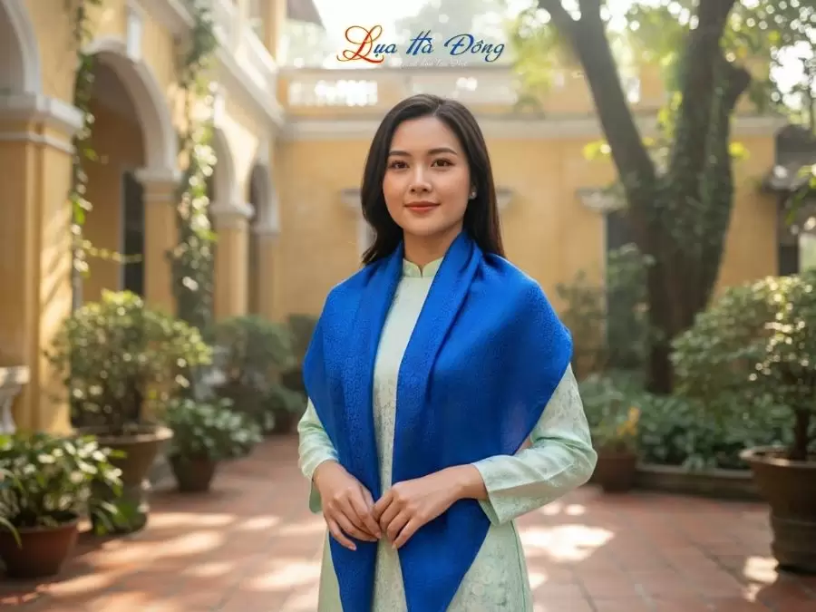 Khăn Lụa Vuông Tơ Tằm Thêu Hoa Sen Họa Tiết Sóng Mây Xanh Dương