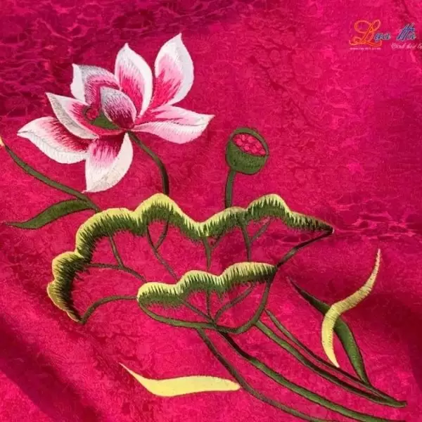 Khăn Lụa Vuông Tơ Tằm Thêu Hoa Sen Họa Tiết Hoa Cúc Màu Hồng Sen