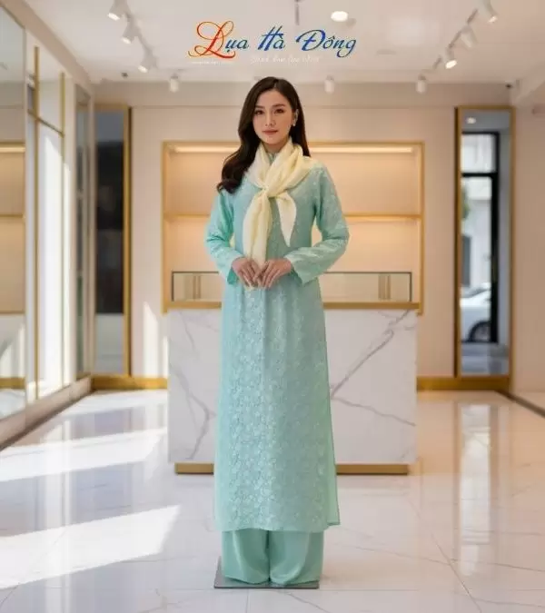 Khăn Lụa Vuông Tơ Tằm Thêu Hoa Sen Họa Tiết Hoa Cúc Màu Vàng Mỡ Gà