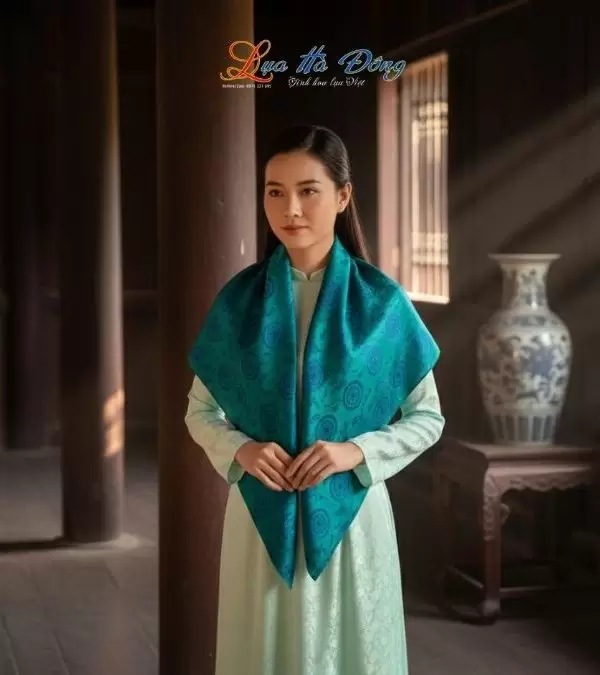 Khăn Lụa Vuông Tơ Tằm Thêu Hoa Sen Họa Tiết Trống Đồng Xanh Dương
