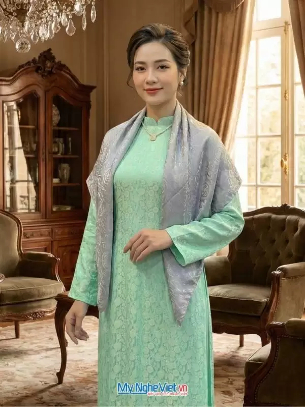 Khăn lụa tơ tằm thêu sen họa tiết trống đồng