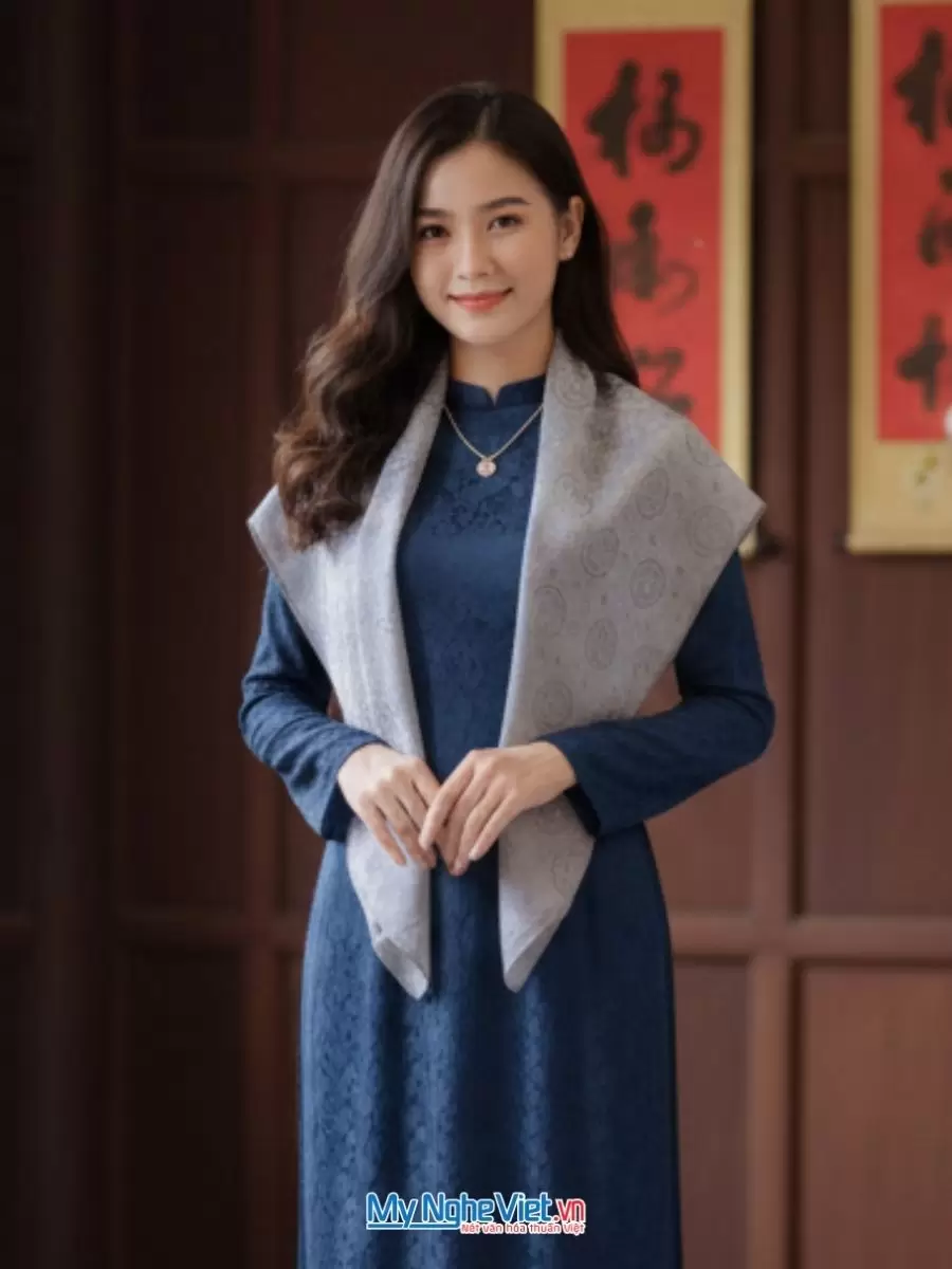 Khăn lụa tơ tằm thêu sen họa tiết trống đồng