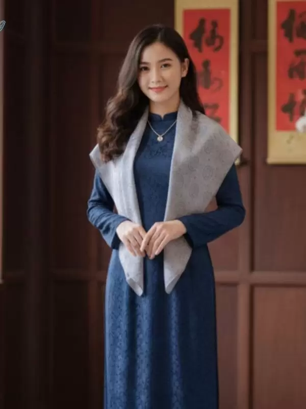 Khăn vuông lụa tơ tằm họa tiết trống đồng màu xám