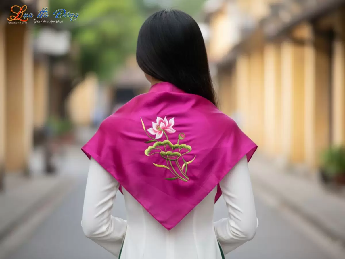 Khăn Vuông Lụa Tơ Tằm Thêu Sen Trơn Màu Tím