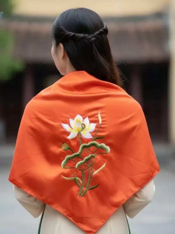 khăn vuông lụa tơ tằm thêu sen trơn màu cam