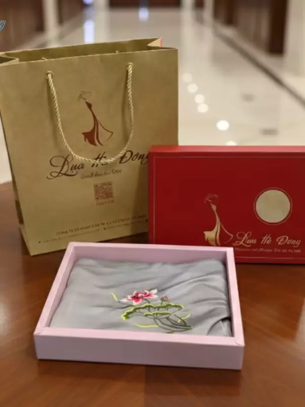 Khăn Lụa Vuông Tơ Tằm Thêu Sen Trơn Màu Xám