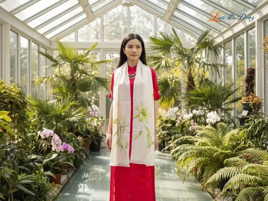 Khăn lụa dệt hoa vẽ tay 100% silk cao cấp