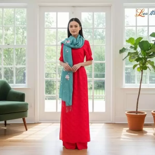 Khăn lụa tơ tằm 100% silk họa tiết hoa mộc lan vẽ tay