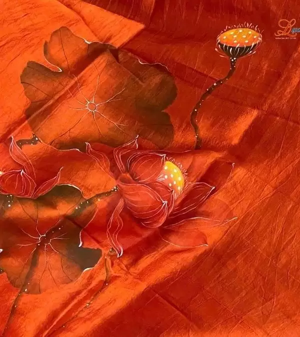Khăn lụa tơ tằm 100% silk họa tiết hoa sen vẽ tay
