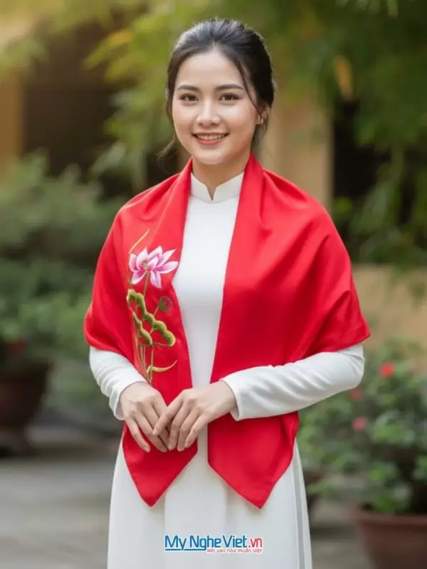 Khăn lụa tơ tằm vuông thêu họa tiết hoa sen
