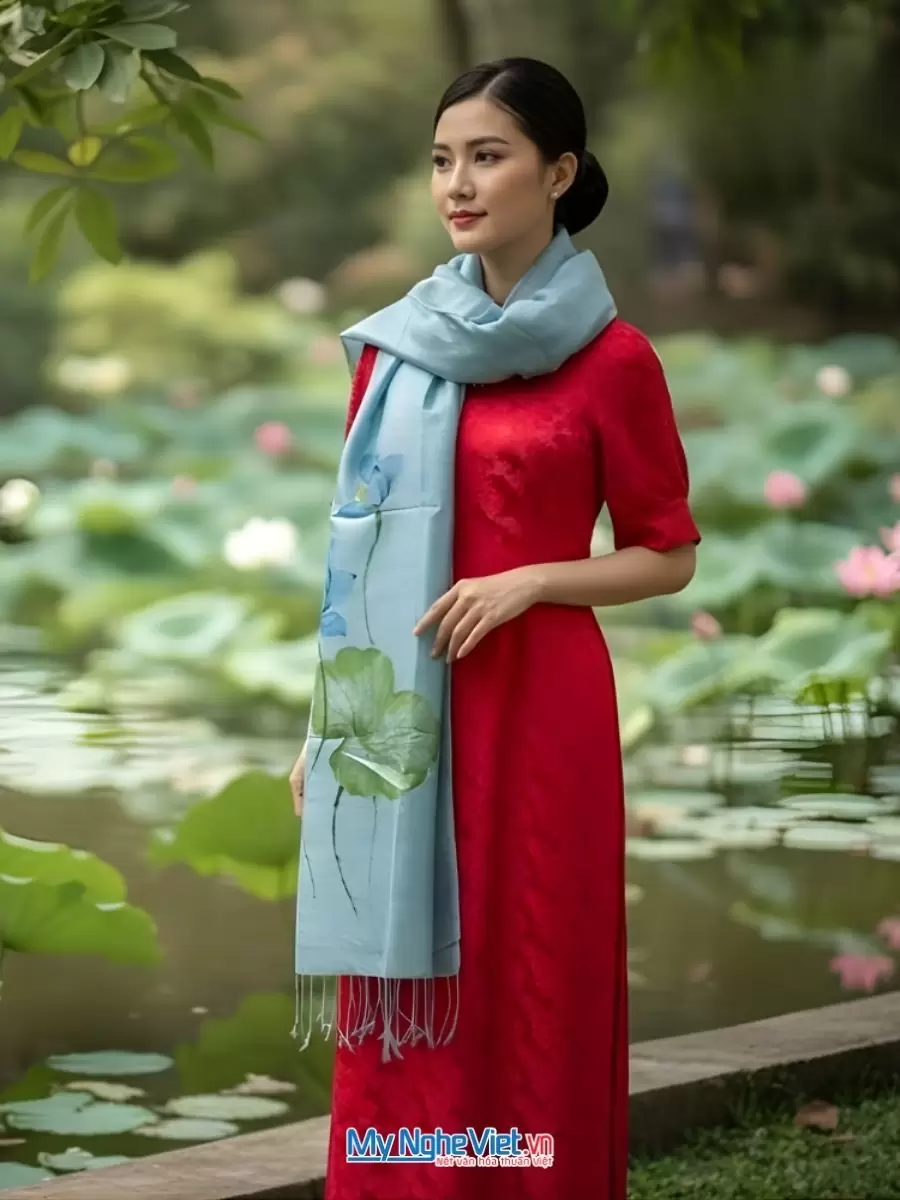 Khăn lụa tơ tằm vẽ tay tua rua