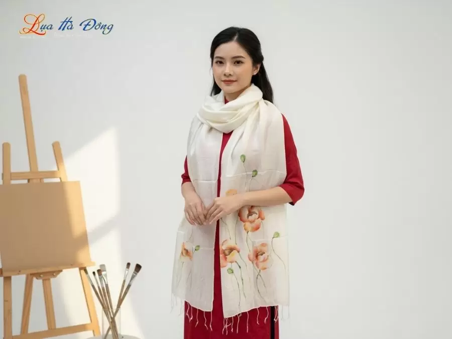 Khăn lụa tơ tằm vẽ tay hoa tua rua 100% silk