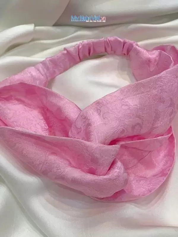 Alternative view of Băng đô cài tóc lụa Hà Đông màu hồng