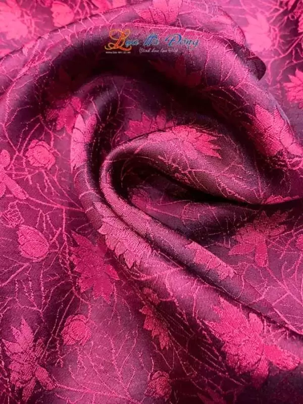 Vải áo Lụa HĐ Sen Dây tím hồng - phượng sen màu măng cụt 70% tơ tằm 3.7m LHD215-3.7/4