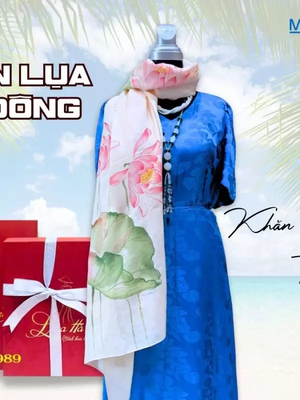 Khăn Lụa Vẽ Sen PT70180/8 – Quà Tặng Hoàn Hảo Cho Khách Hàng Phái Nữ