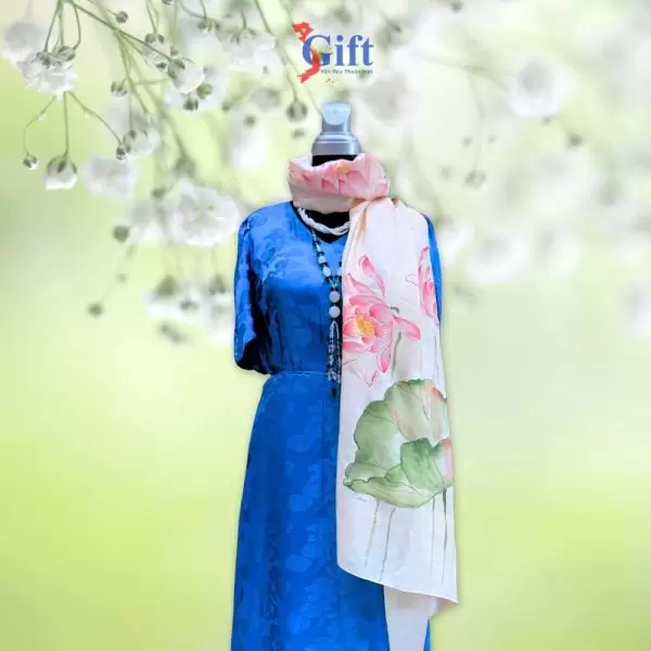 Alternative view of Khăn Lụa Vẽ Sen PT70180/8 – Quà Tặng Hoàn Hảo Cho Khách Hàng Phái Nữ