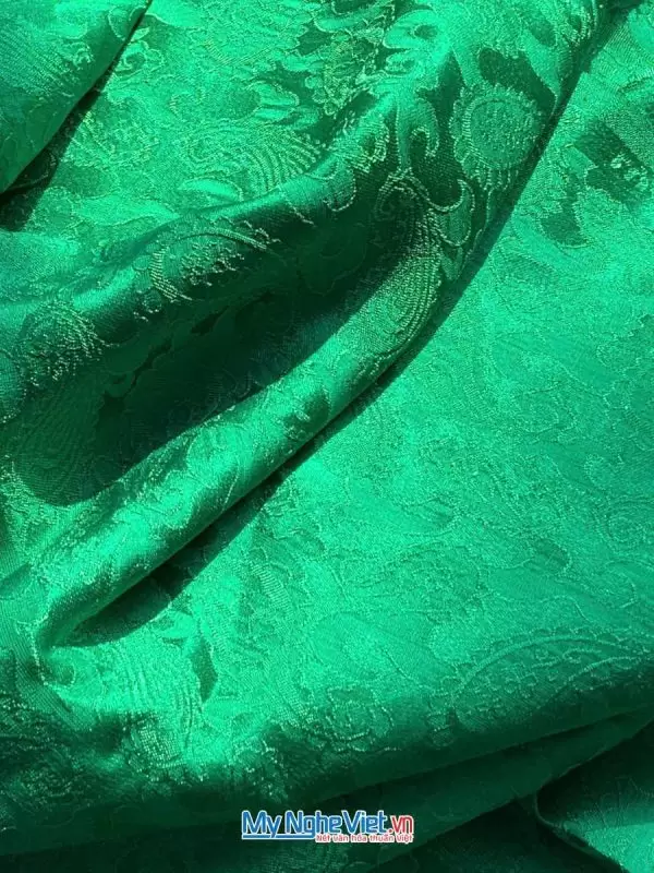 Alternative view of Lụa Đuôi Công Xanh lá 3.7m MNV-LNL09