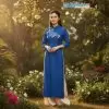 Áo dài lụa tơ tằm xanh dương đính hoa