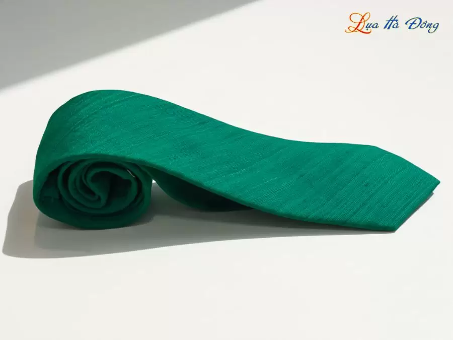 Cà vạt lụa đũi cao cấp màu xanh lá