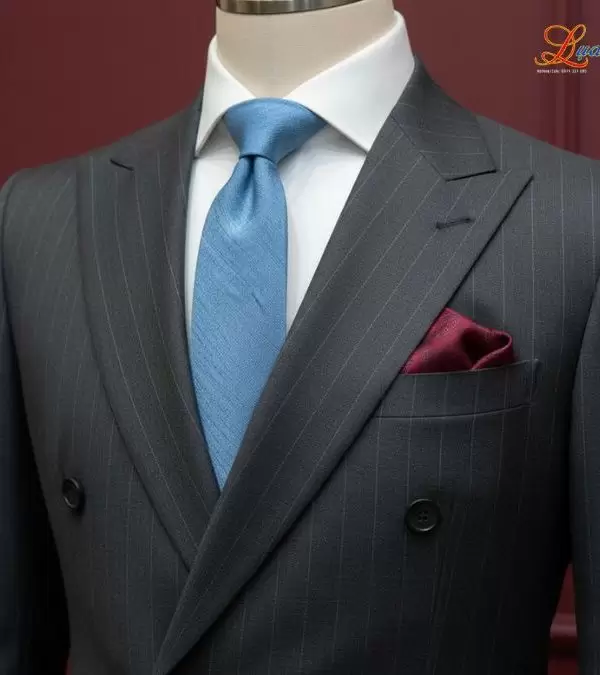 Cà vạt lụa đũi cao cấp màu xanh nhạt MNV-CRVNC1