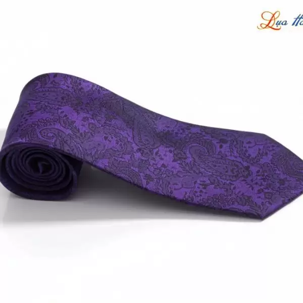 Cà vạt lụa tơ tằm họa tiết đuôi công tím đen