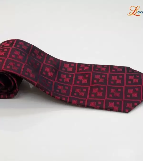 Cà vạt lụa tơ tằm họa tiết ô vuông đỏ