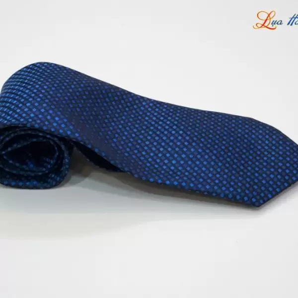 Cà vạt lụa tơ tằm họa tiết ô vuông xanh đậm