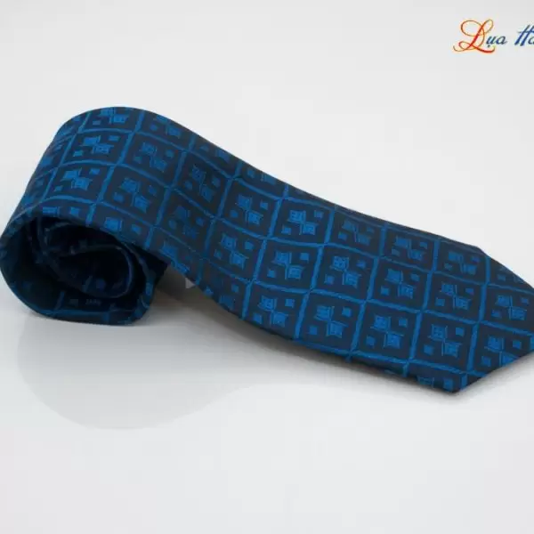 Cà vạt lụa tơ tằm họa tiết ô vuông xanh dương