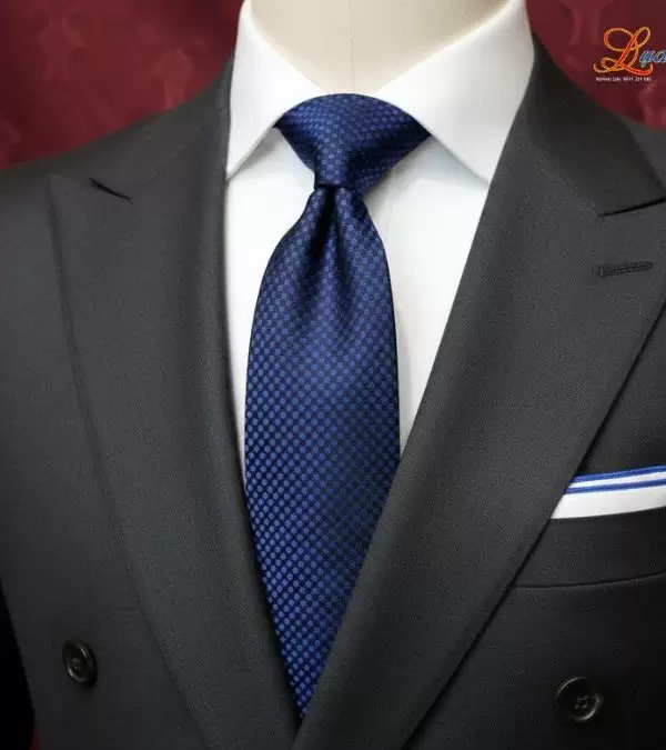 Cà vạt lụa tơ tằm họa tiết ô vuông xanh dương