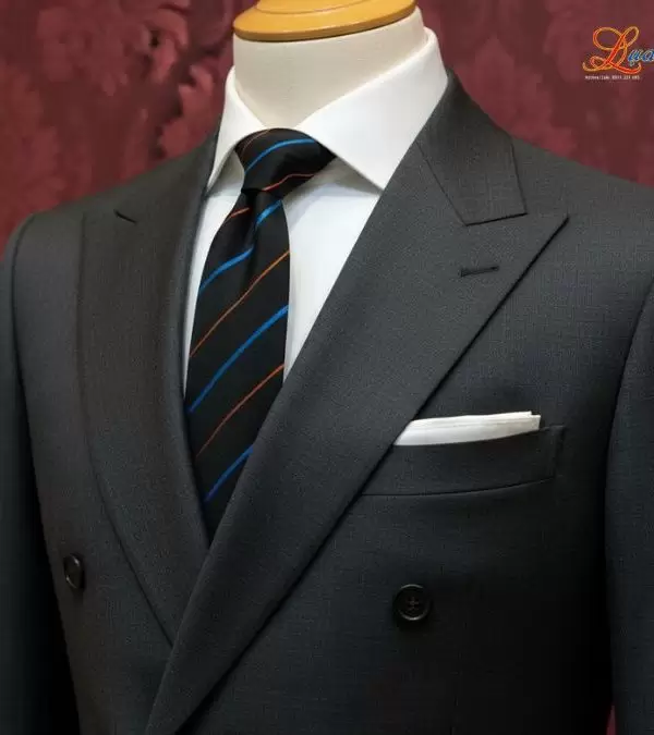 Cà vạt lụa tơ tằm họa tiết sọc xanh cam