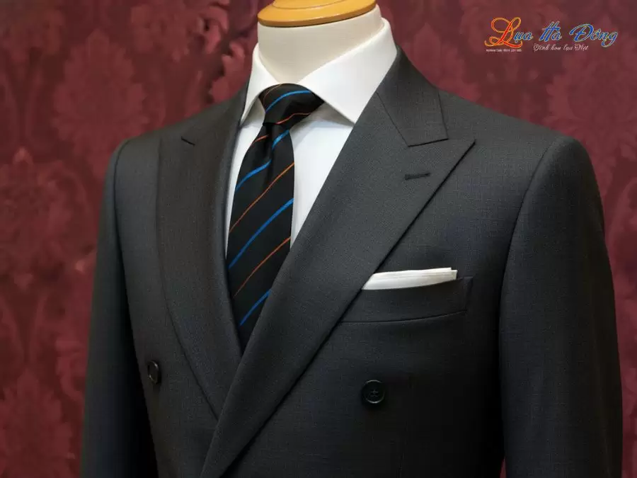 Cà vạt lụa tơ tằm họa tiết sọc xanh cam