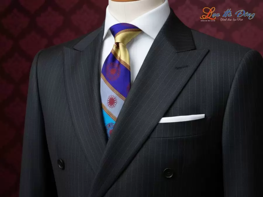 Cà vạt lụa tơ tằm họa tiết trống đồng