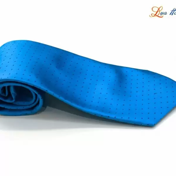 Cà vạt lụa tơ tằm họa tiết xanh chấm bi đen