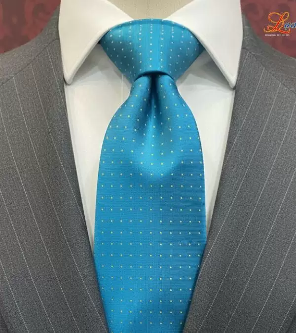 Cà vạt lụa tơ tằm họa tiết xanh chấm bi vàng
