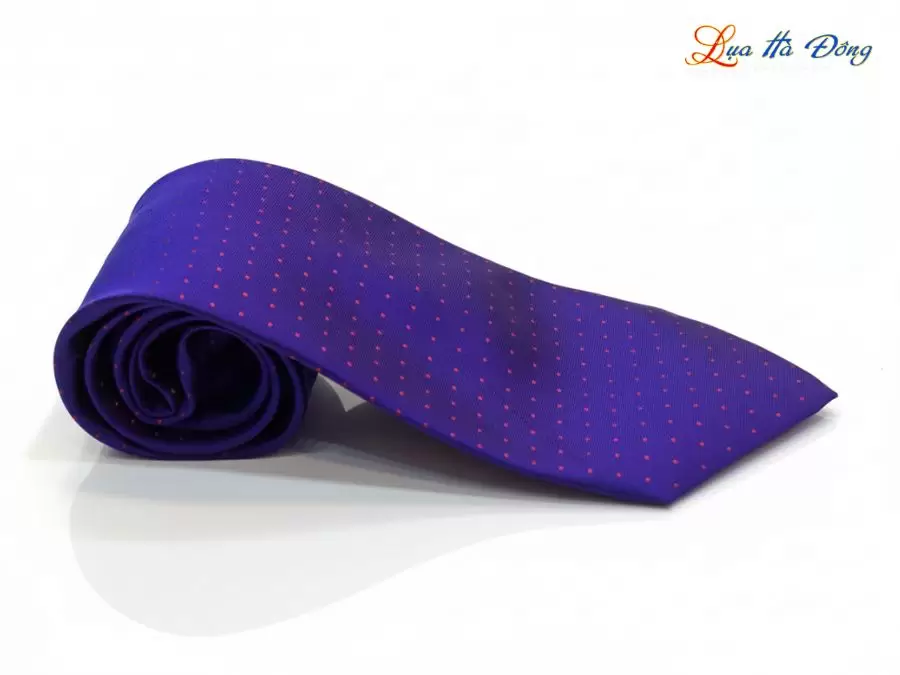 Cà vạt lụa tơ tằm màu tím chấm bi đỏ