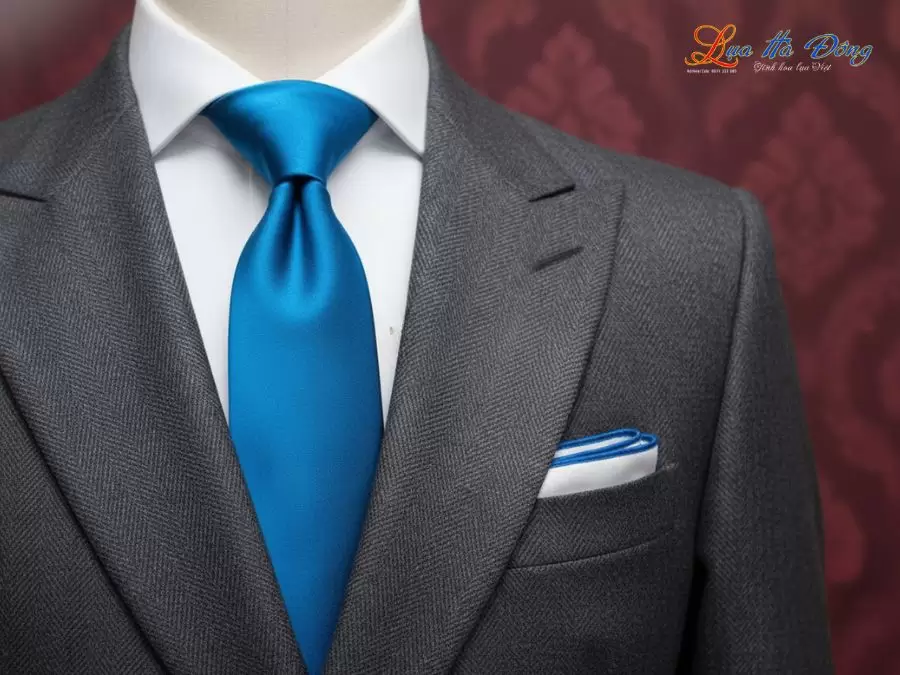 Cà vạt lụa tơ tằm trơn màu xanh dương