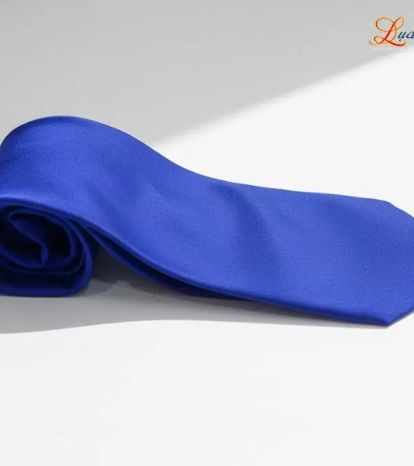 Cà vạt lụa tơ tằm trơn màu xanh dương