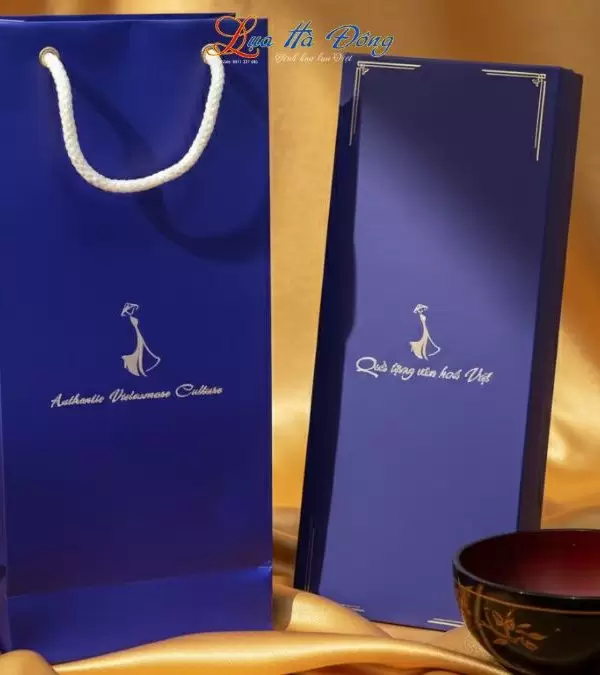 Alternative view of Cà vạt lụa tơ tằm họa tiết hoa mai xanh dương MNV-CRV46