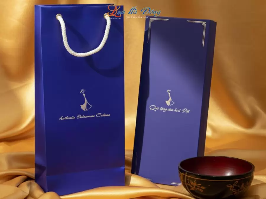 Cà vạt lụa tơ tằm họa tiết ô vuông đỏ MNV-CRV09 - Ảnh 4