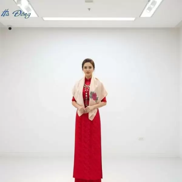 Khăn lụa thêu tay song thọ hồng phấn