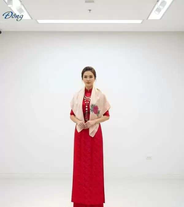 Khăn lụa thêu tay song thọ hồng phấn