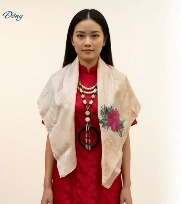 Khăn lụa thêu tay song thọ hồng phấn