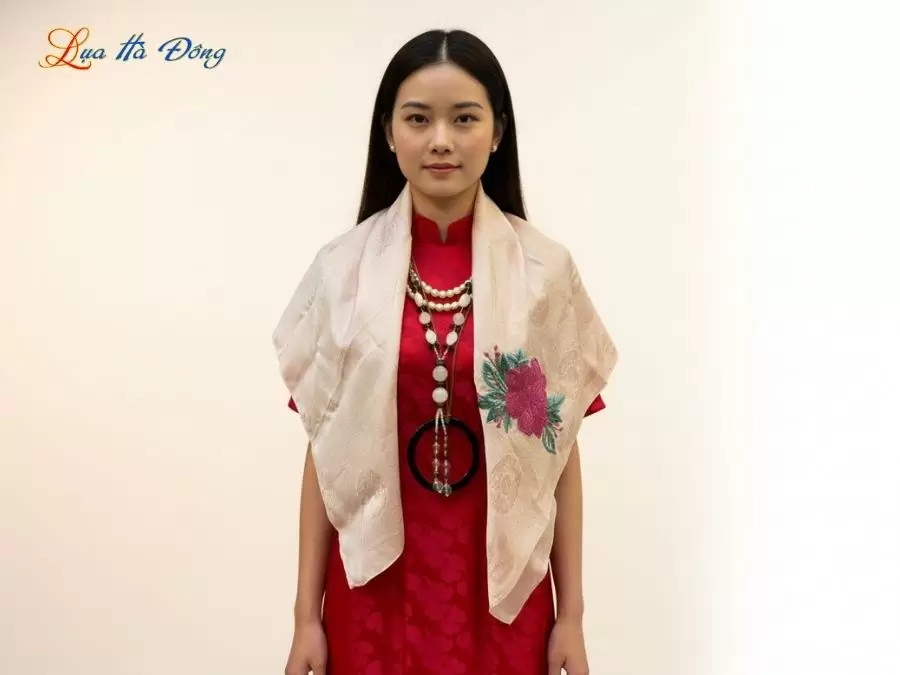Khăn lụa thêu tay song thọ hồng phấn