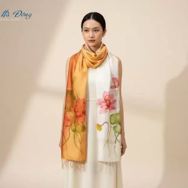 Khăn lụa tơ tằm vẽ tay hoa tua rua 100% silk