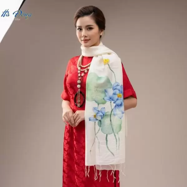Khăn lụa tơ tằm vẽ tay hoa tua rua 100% silk
