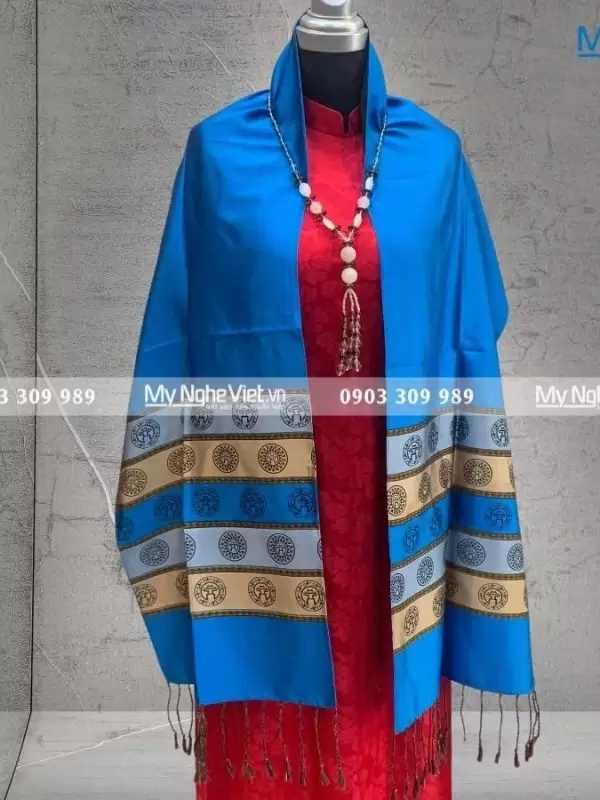 Alternative view of Khăn Lụa Họa Tiết Văn Miếu Quốc Tử Giám MNV-KLLS36180-2.1 - Quà tặng đối tác ý nghĩa